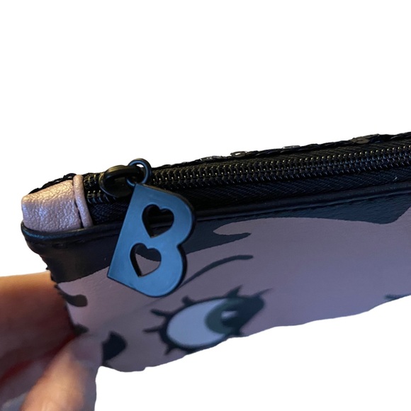 Betty Boop and Ipsy Makeup Bag - Picture 4 of 7